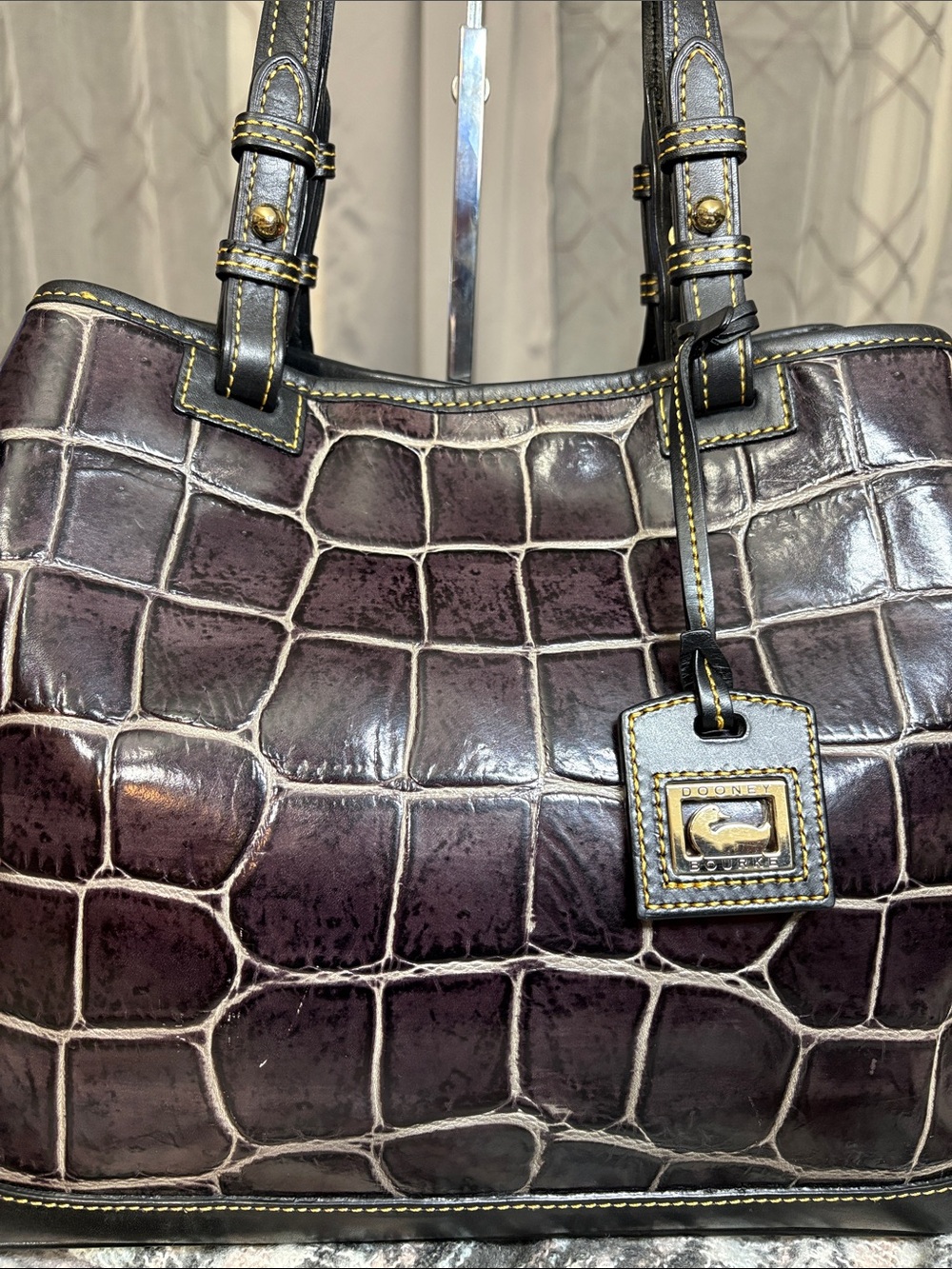 Collectible Vintage Dooney & Bourke “English Botanical” Croc Embossed Large Tote - Picture 3 of 16